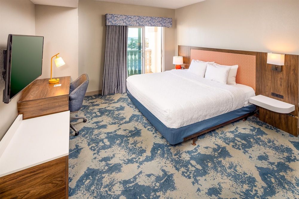 Suite, 1 King Bed, Ocean View