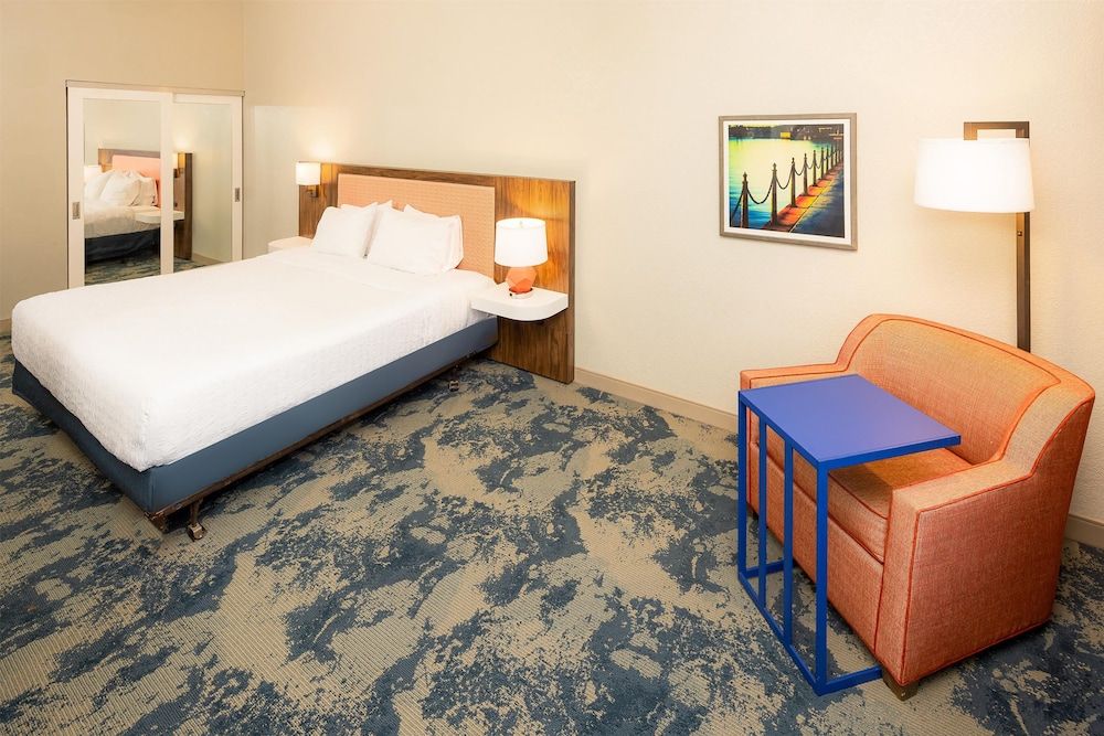Room, 1 King Bed, City View