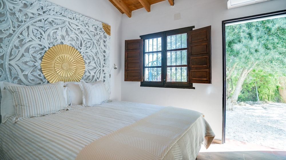 Luxury Double Room, 1 Queen Bed (Fahala)