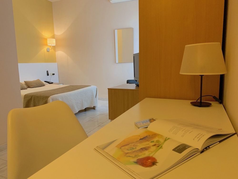 Hotel Llansola Double Room Single Use 6