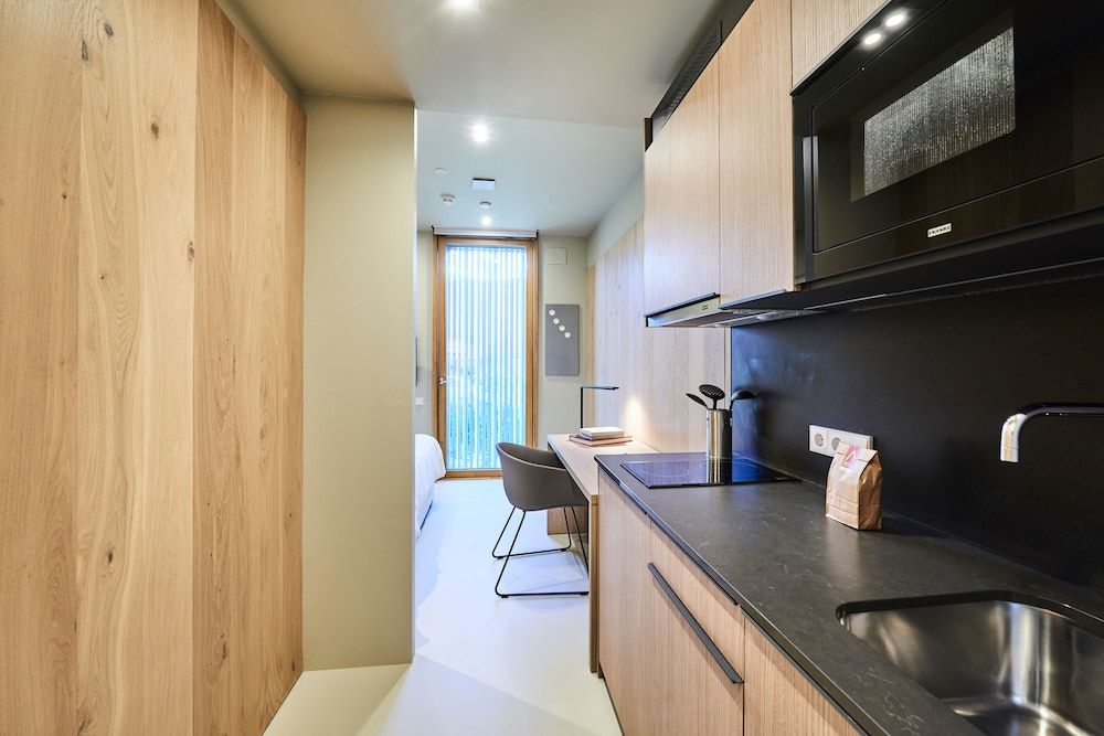 Numad Studios Family Studio, 2 Bathrooms, Mountainside (2 adults + 2 children) 5