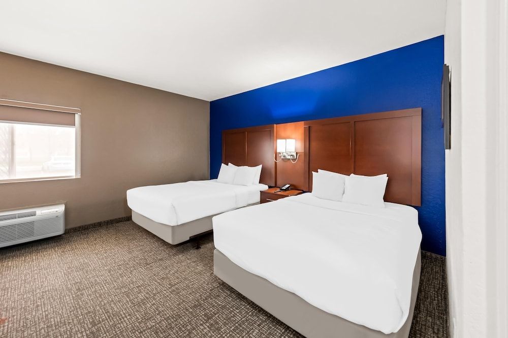 Queen Room with Two Queen Beds - Accessible/Non-Smoking