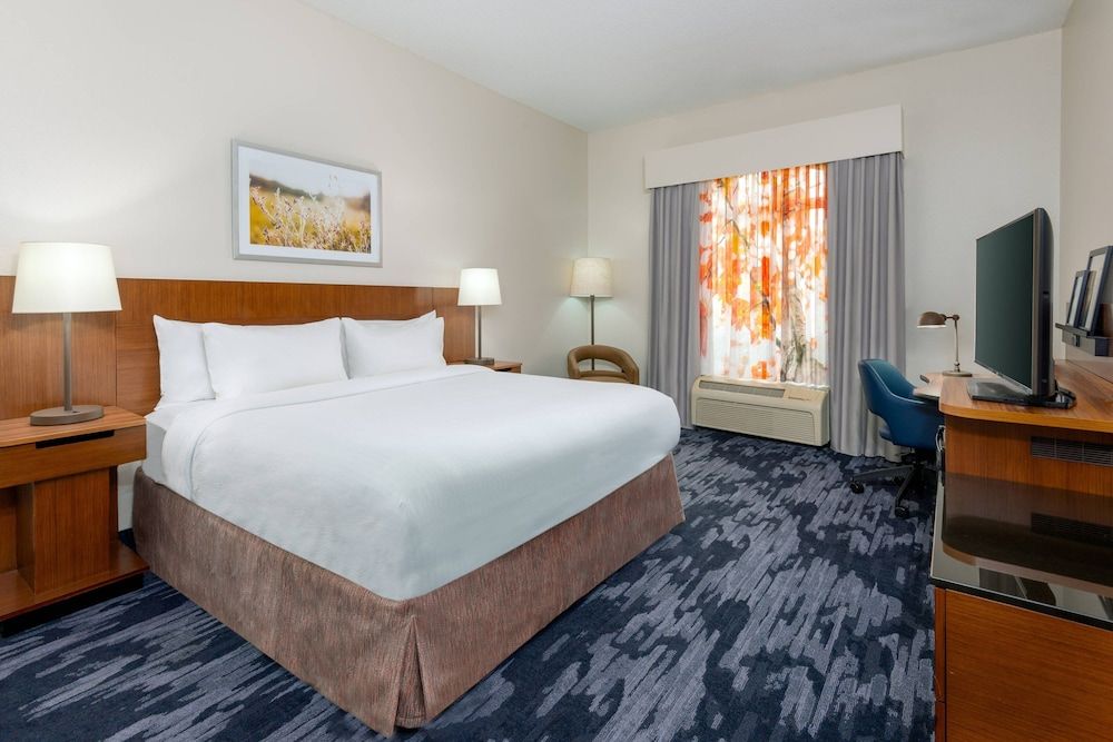 Room, 1 King Bed, Non Smoking