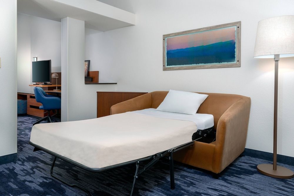 Studio, 1 King Bed with Sofa bed (Hearing Accessible)