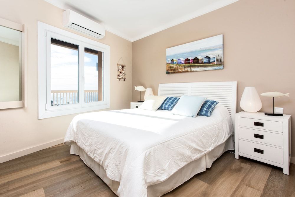 Apartment, 3 Bedrooms, Terrace, Sea View