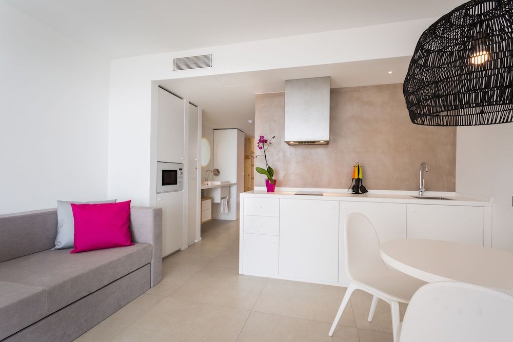 Studio, Pool Access, Ground Floor (Sea view)