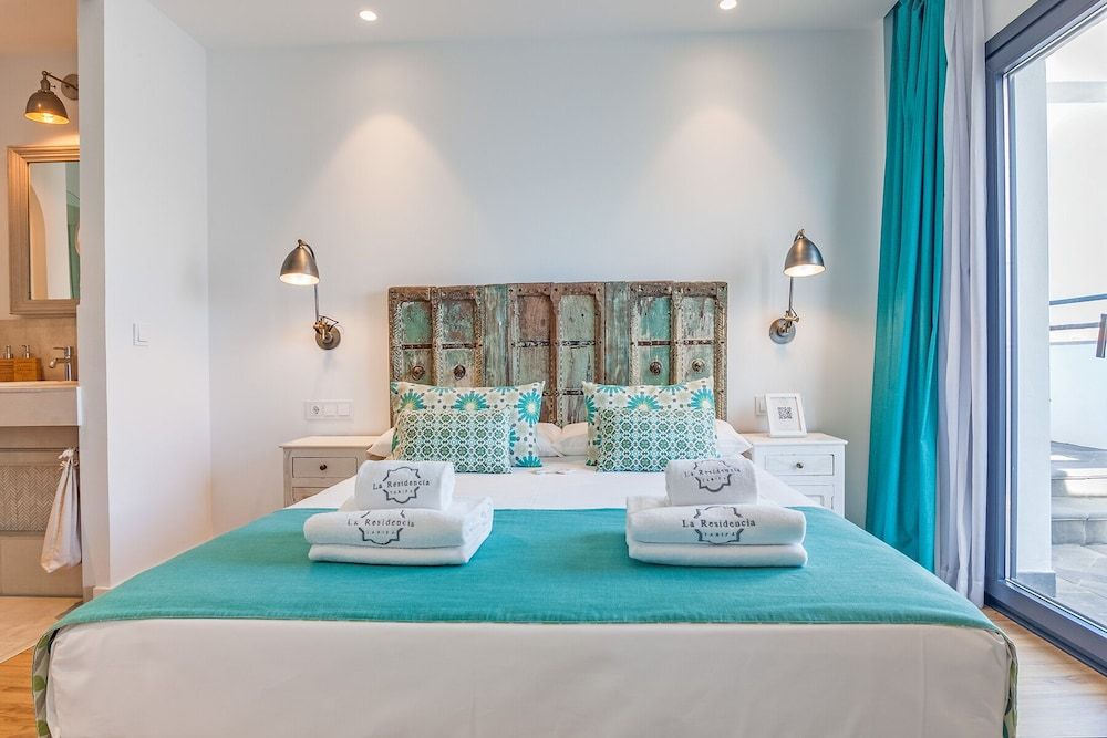 Junior Suite, Courtyard View