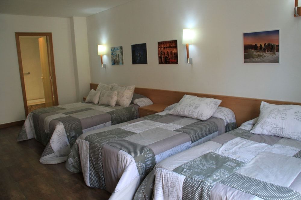 Hotel Pinxo Quadruple Room 2