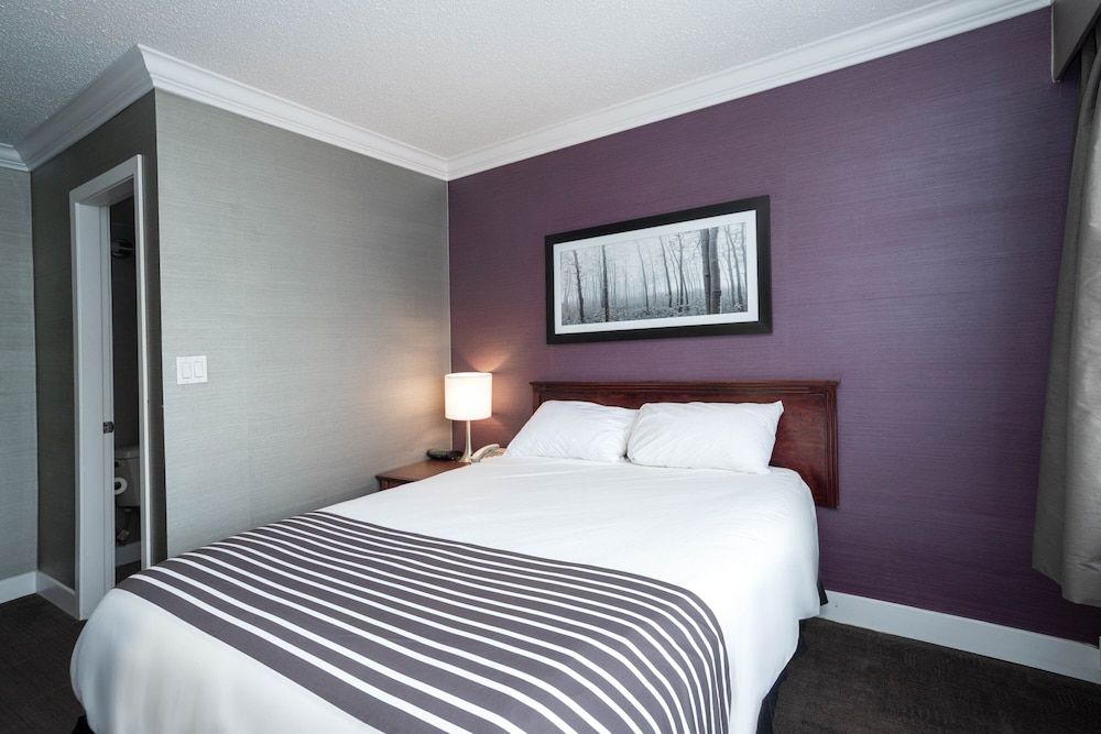 Sandman Hotel & Suites Williams Lake Standard Room, 1 Queen Bed 3