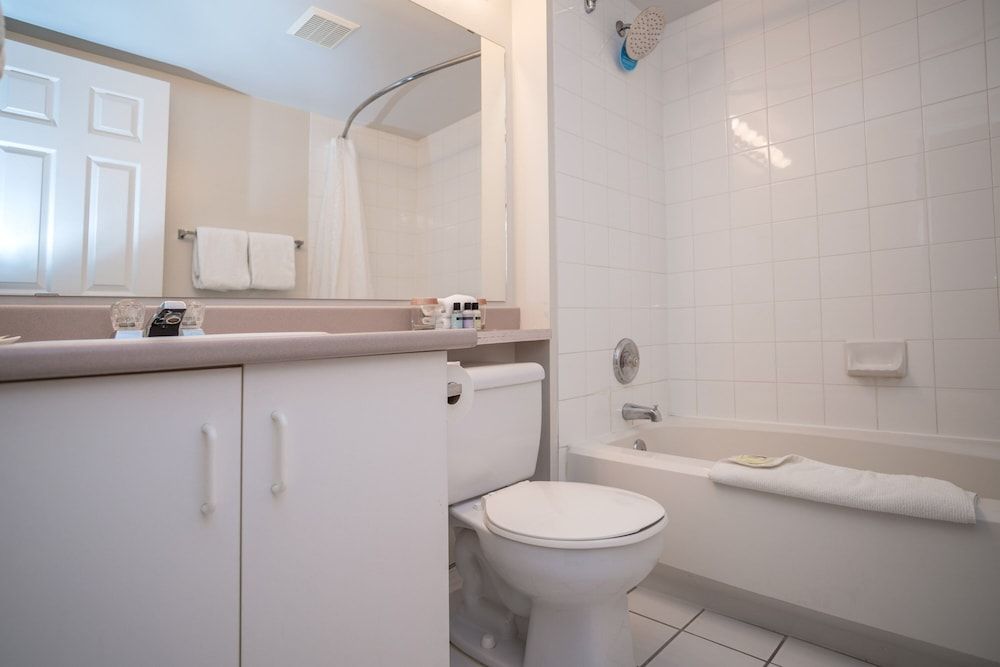 Sandman Hotel & Suites Williams Lake Studio, 1 King Bed, Kitchen 6