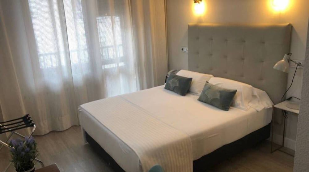 Hotel Marqués de Santillana Standard Double Room 6