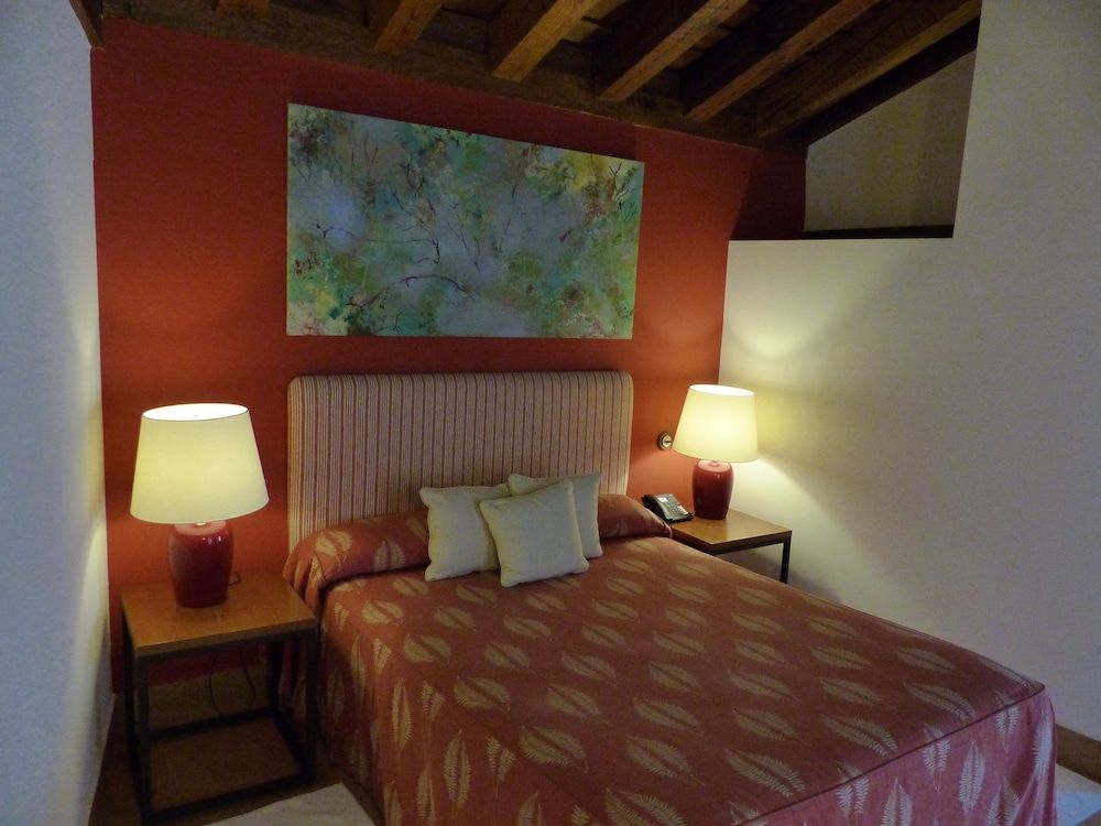 Hostería del Arco Triple Room 6