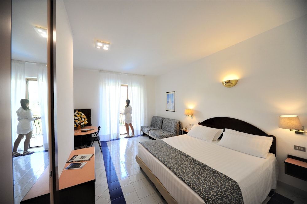 undefined Hotel Royal Positano 2