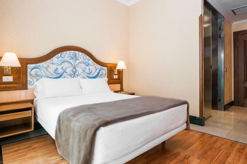 undefined Hotel Julia Madrid 3