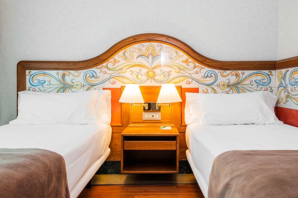 Hotel Julia Madrid Standard Twin Room, Non Smoking 2