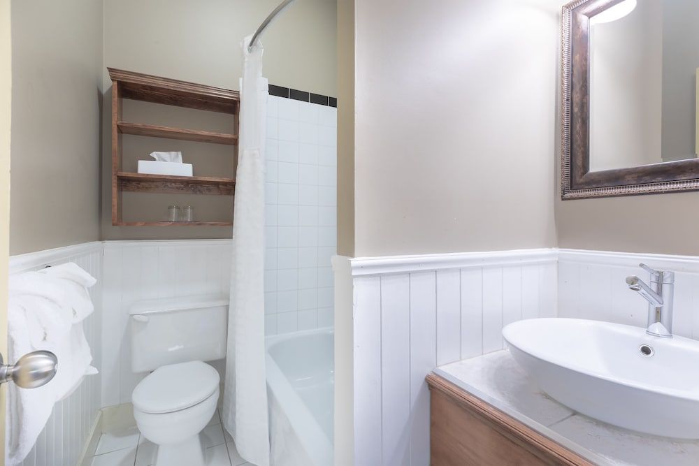 Unilofts Grande-Allée Superior Room, 1 Queen Bed 5