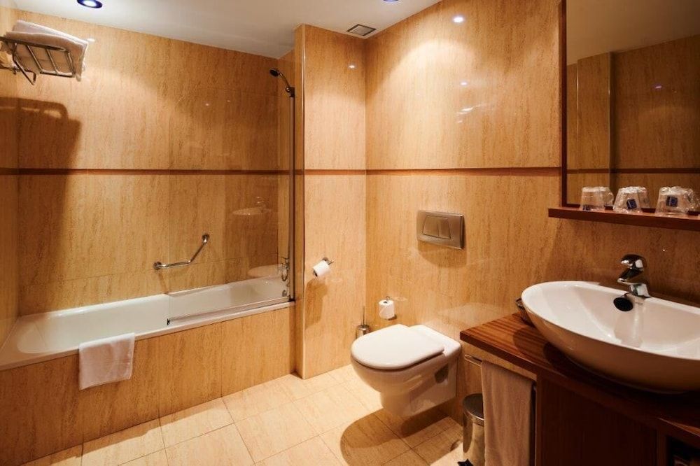 Ramblas Vendrell Standard Quadruple Room 10