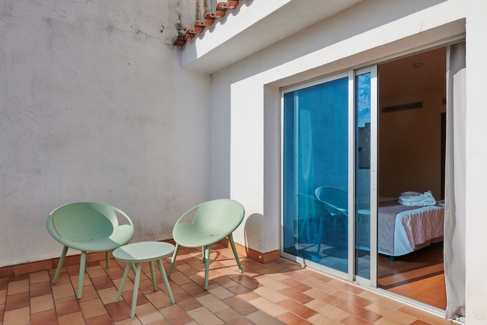 Ramblas Vendrell Double Room, Balcony 9