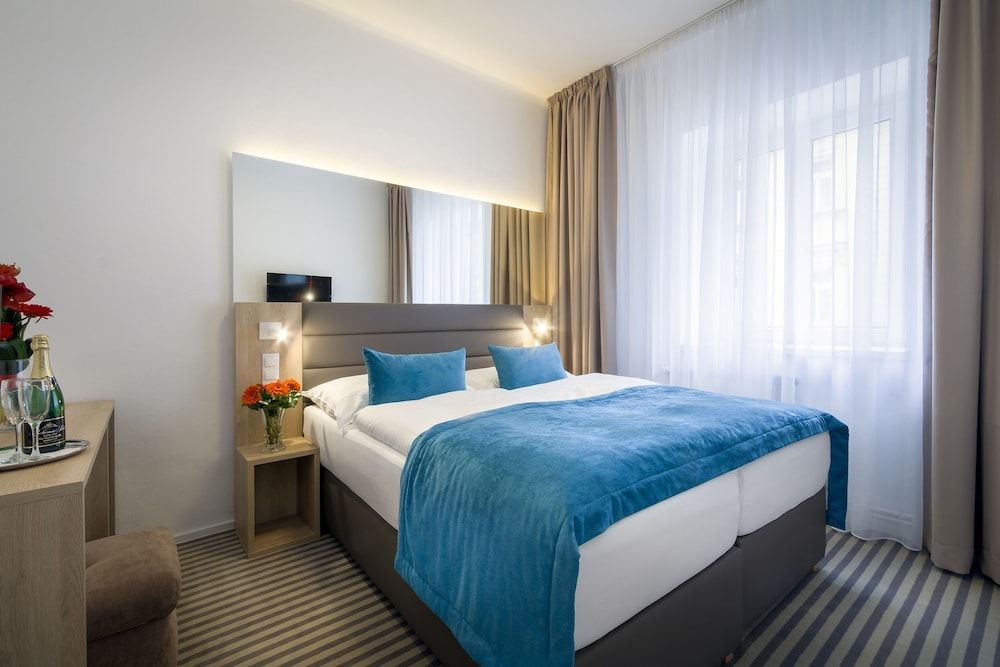 Hotel White Lion Standard Double Room 5