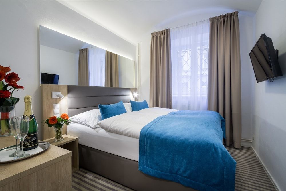 undefined Hotel White Lion 4