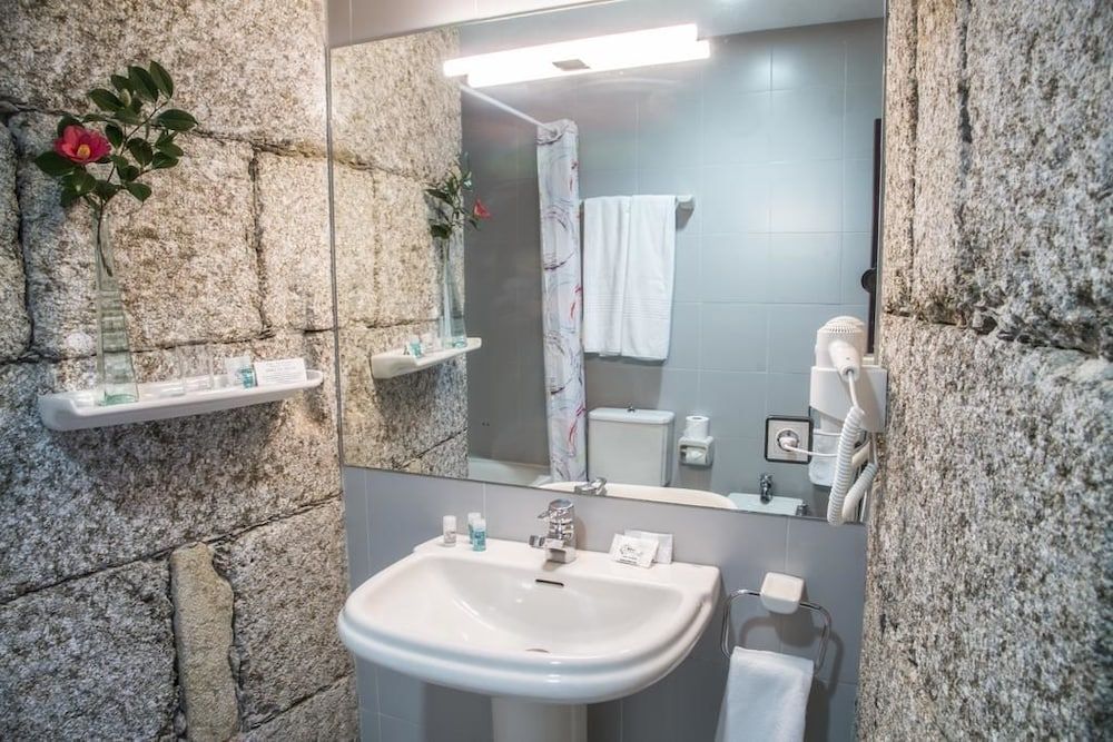 Pazo de Sedor Twin Room 6