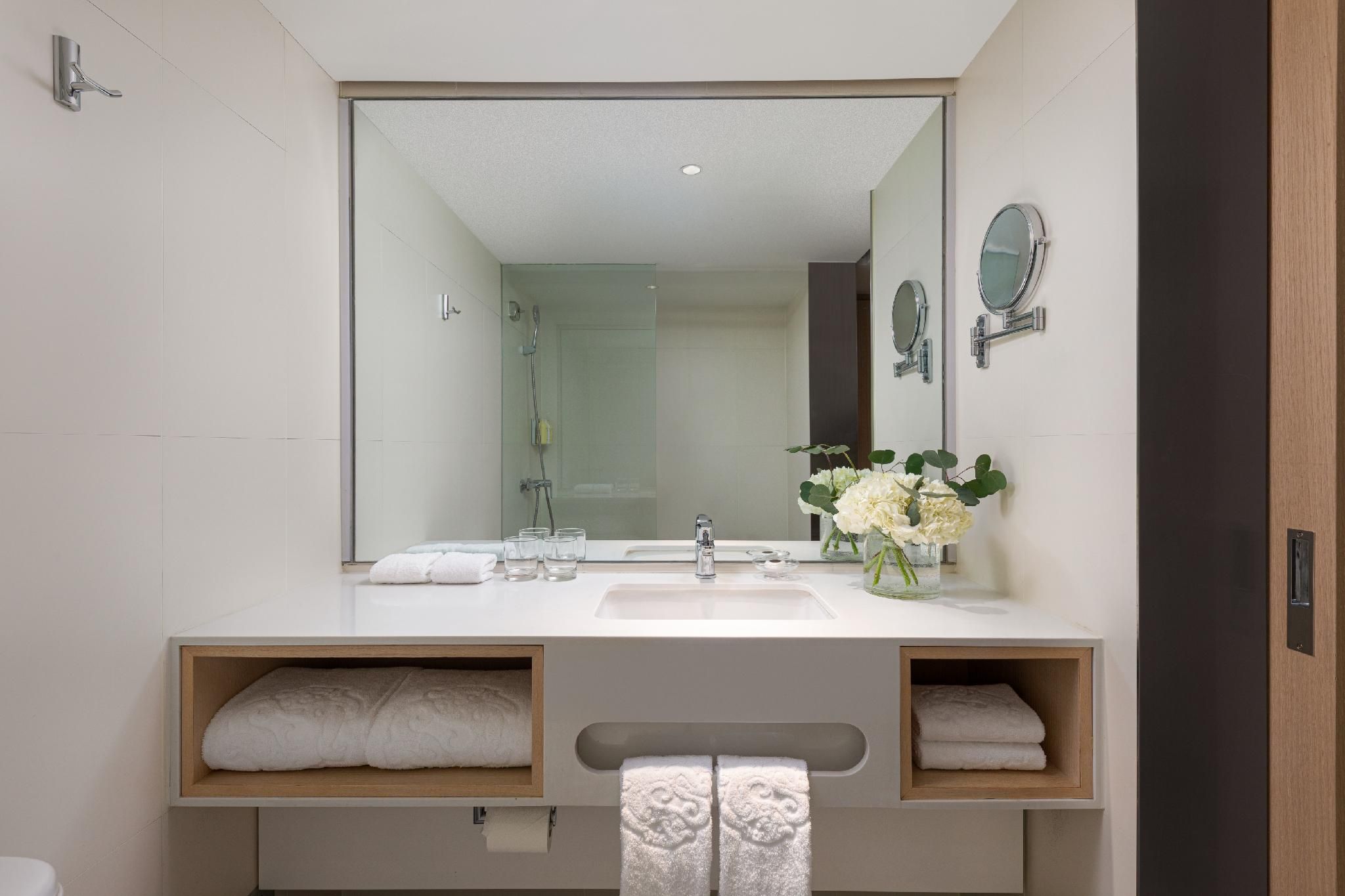 2 Bed Twin Superior Room