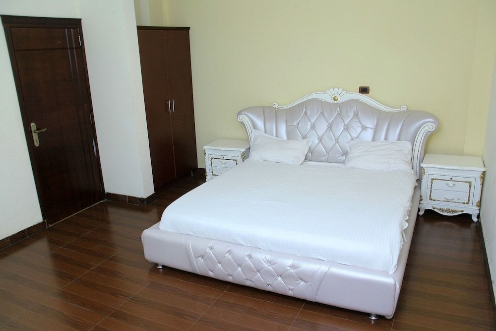 undefined Bnow Hotel 9