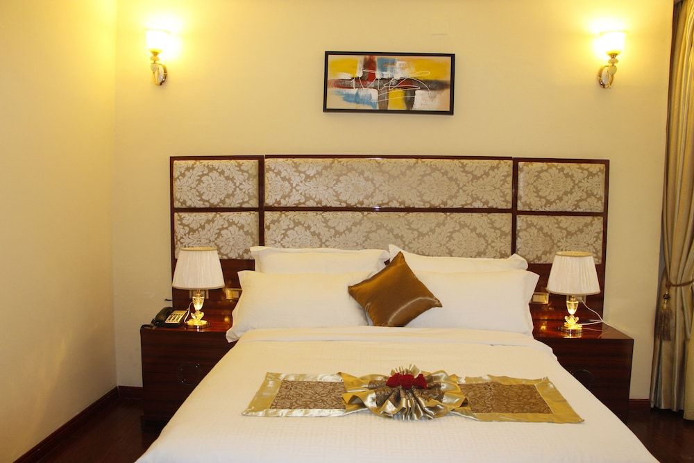 Golden Royal Hotel Standard Double Room 5
