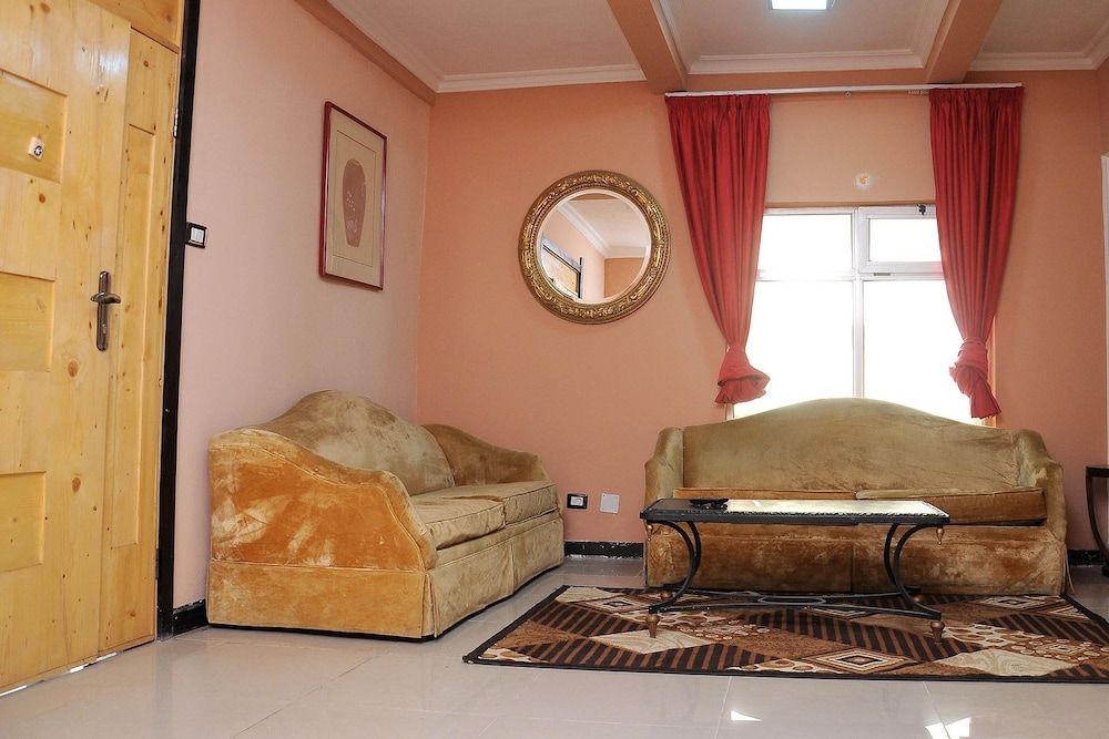 Holly Wood Hotel Standard Suite 6