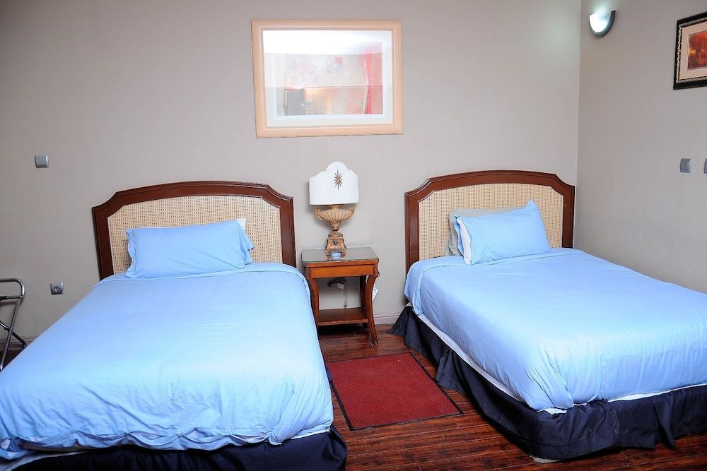 Holly Wood Hotel Standard Twin Room 4