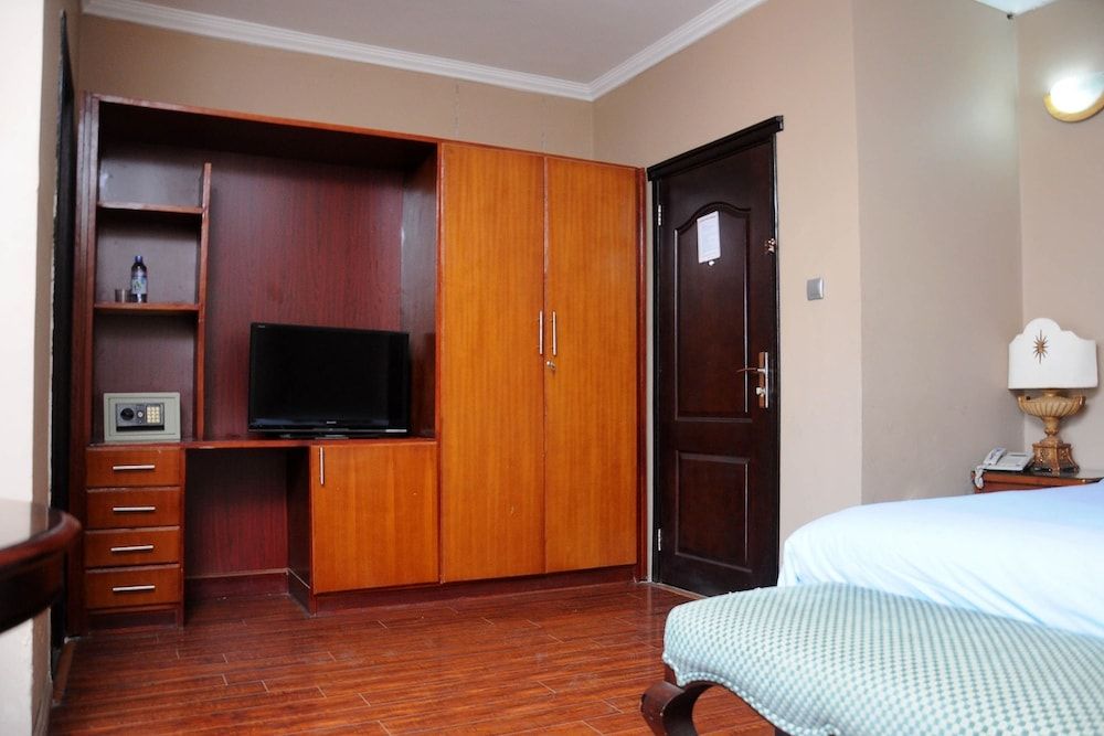 Holly Wood Hotel Standard Double Room 13