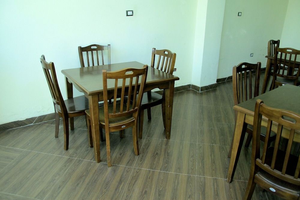 undefined Fenet Pension 7