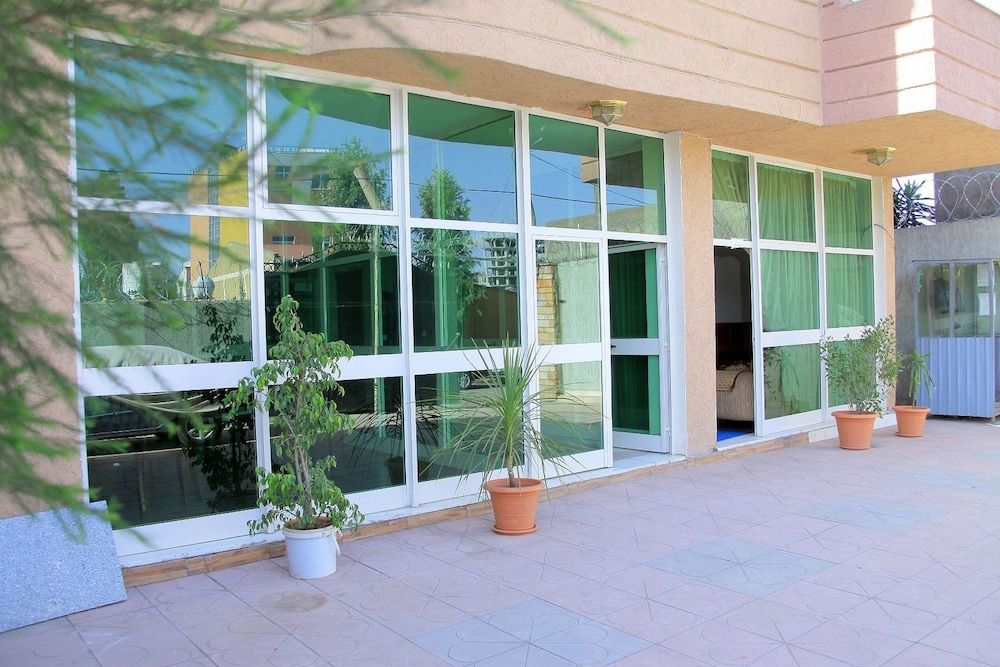 undefined Fenet Pension 7