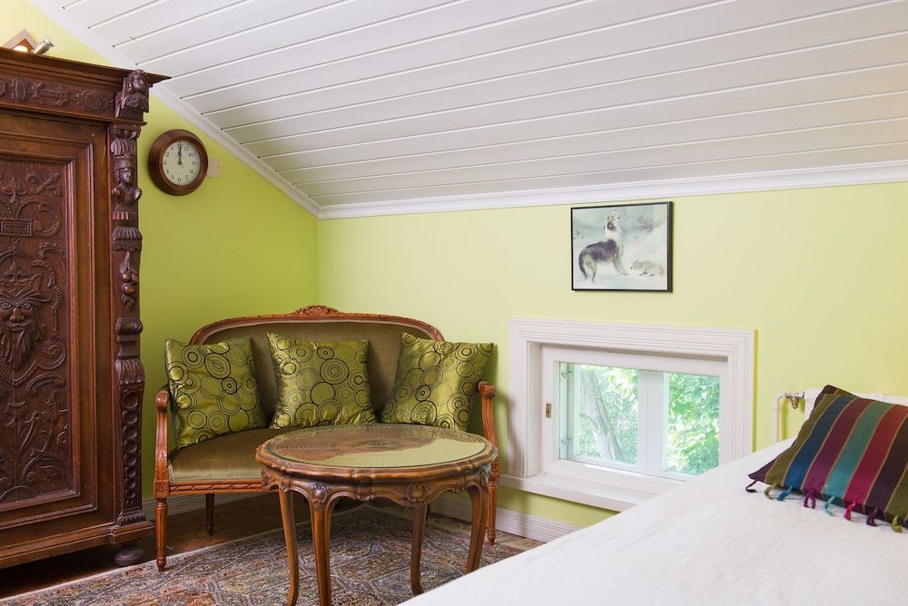 Koivulan Kartano Double or Twin Room 6