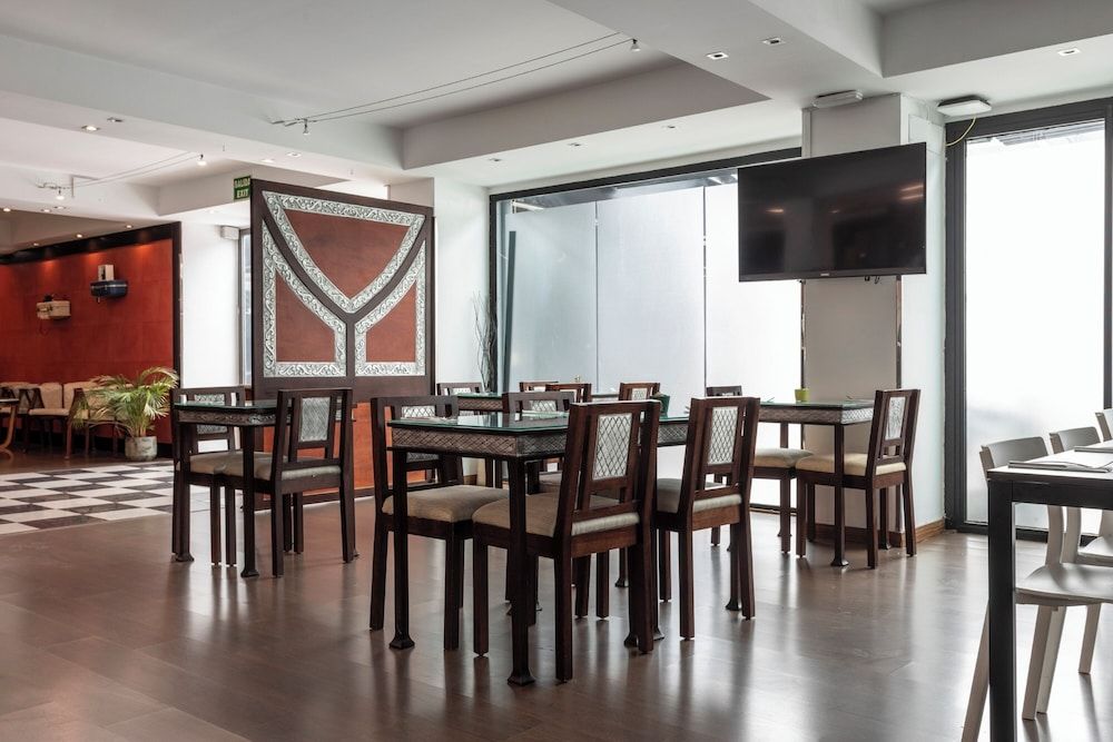 undefined Petit Palace Arturo Soria 10