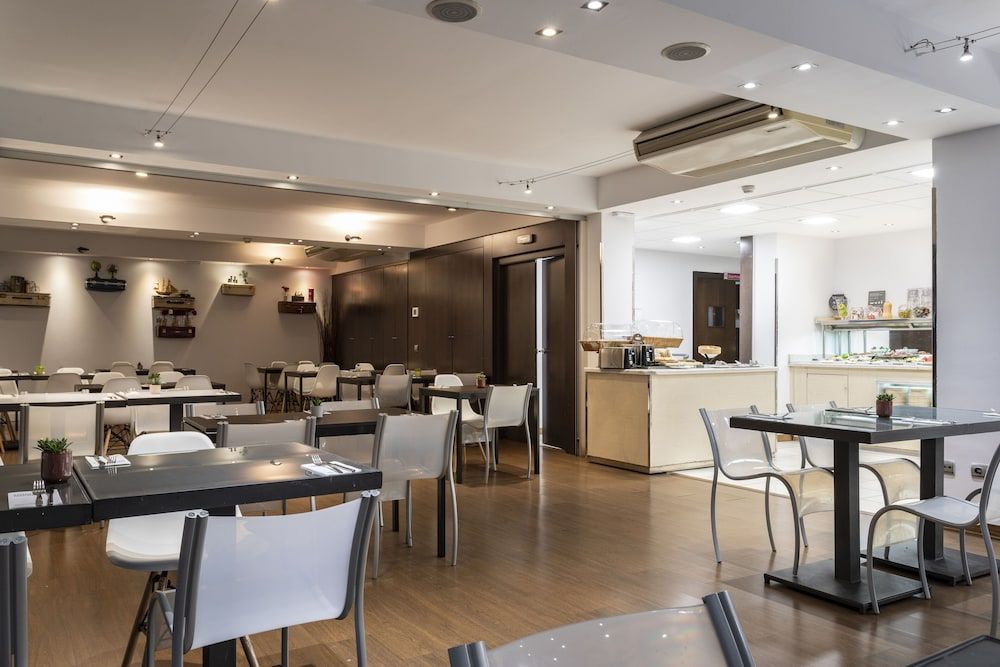 undefined Petit Palace Arturo Soria 9