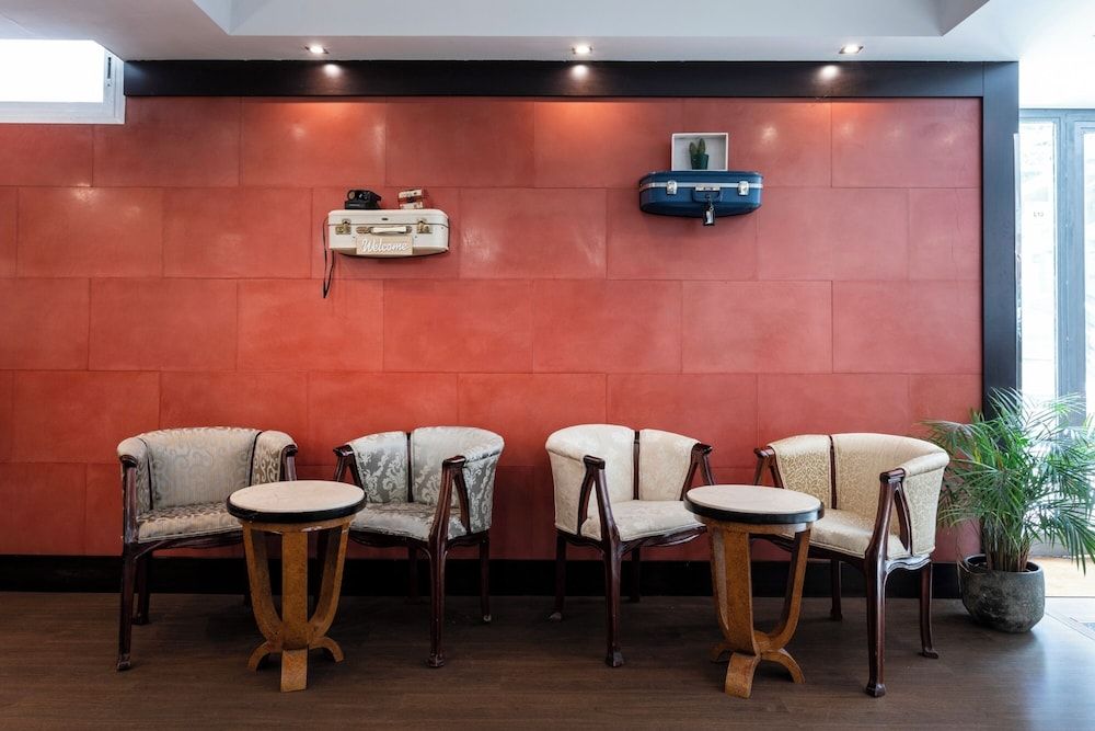 undefined Petit Palace Arturo Soria 8