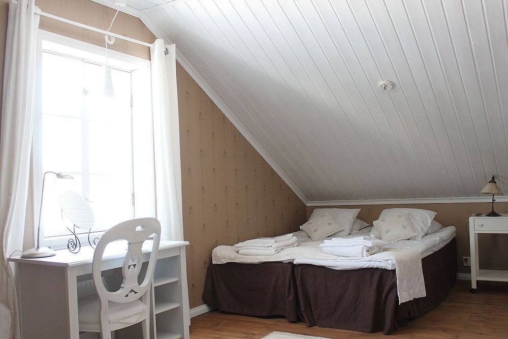 Elves Village Hotel House