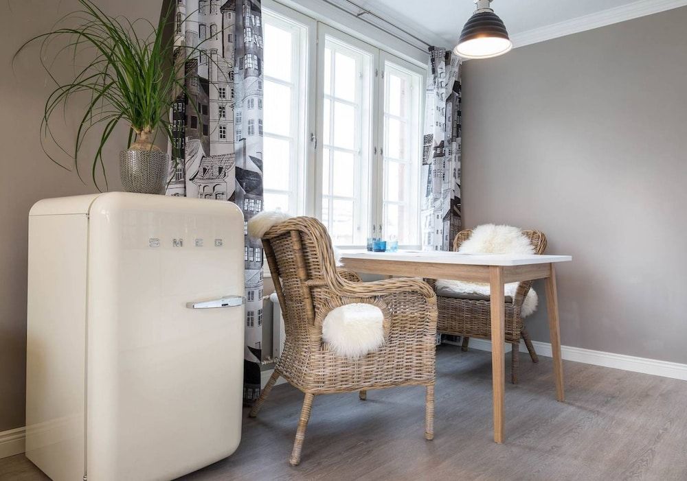 Harmooni Suites Design Suite, 2 Twin Beds, Sauna, City View 9