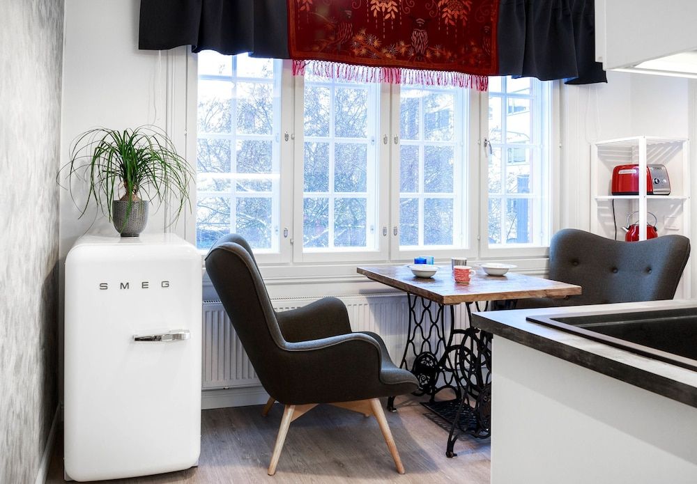 Harmooni Suites Design Apartment, 2 Twin Beds, Garden View 3