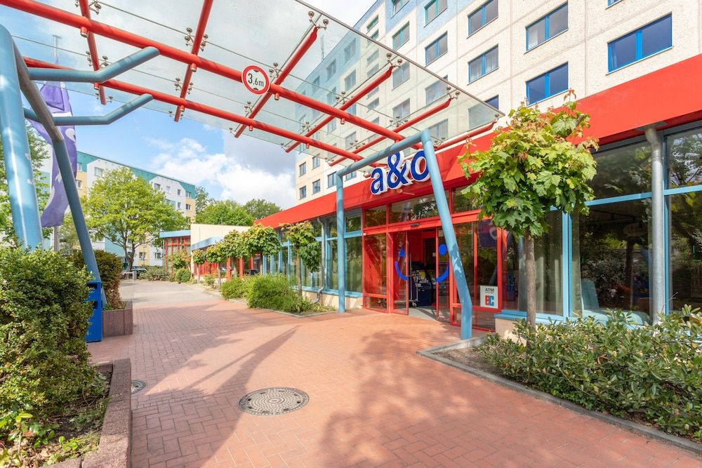 undefined a&o Berlin Kolumbus 7