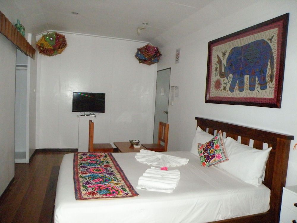 Tagimoucia House Hotel Executive Room 6