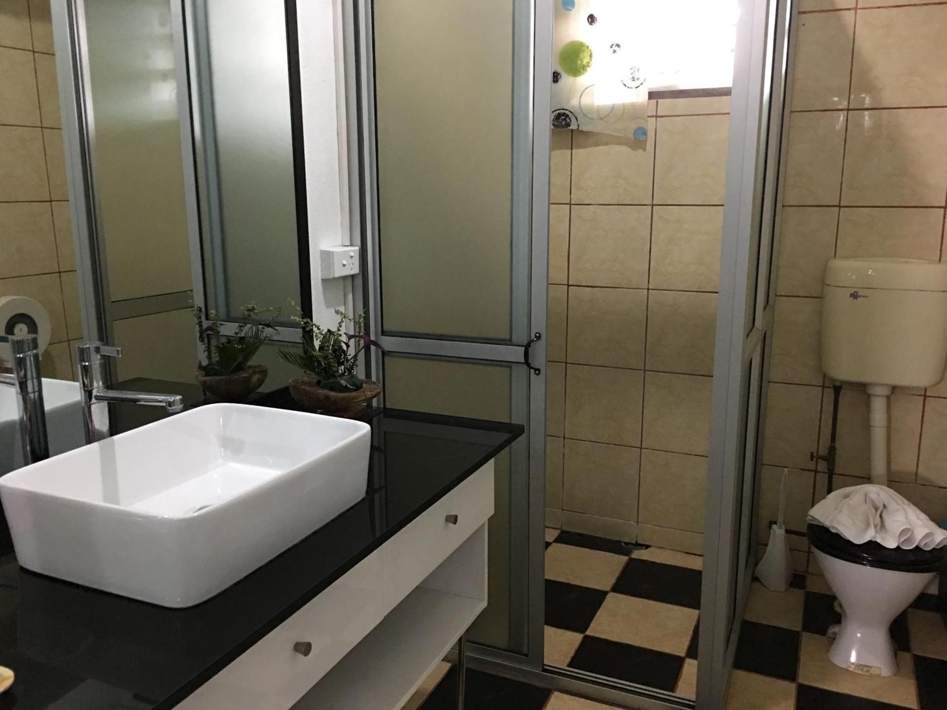 Tagimoucia House Hotel Deluxe Room 8