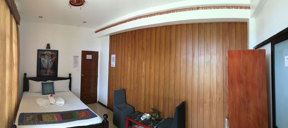 Tagimoucia House Hotel Executive Room 11