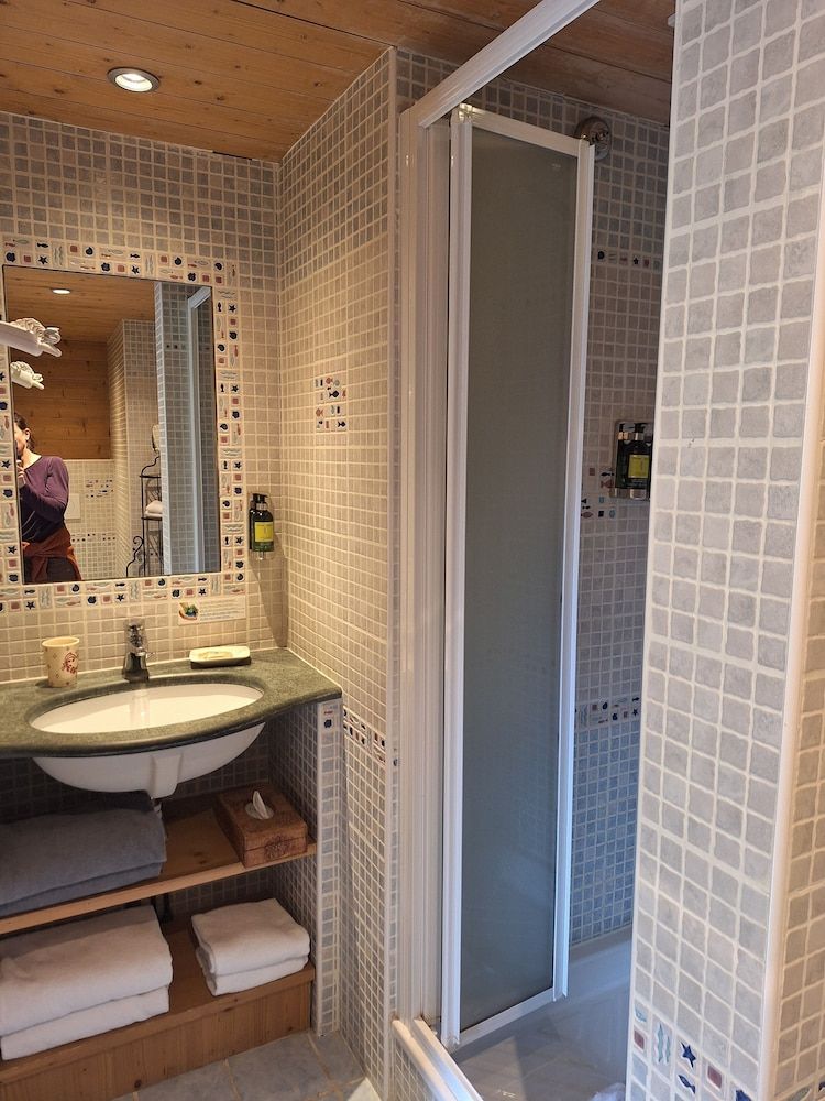 Les Grands Montets Hôtel & Spa Standard Room 4