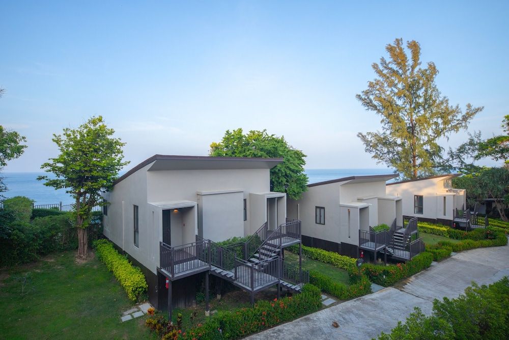 undefined Phi Phi Holiday Resort 10