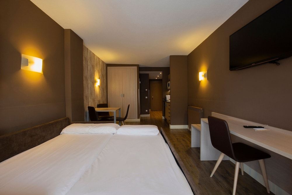Superior Quadruple Room, Mountain View