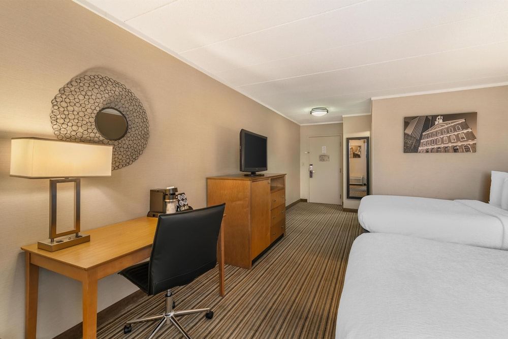 Best Western Plus Waltham Boston Standard Room, 2 Double Beds, Non Smoking, Balcony 2