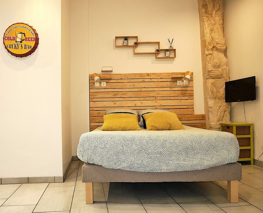 Standard Studio, Private Bathroom (Studio "Zoé")