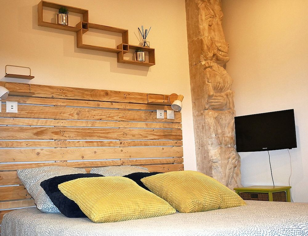 Standard Studio, Private Bathroom (Studio "Zoé")